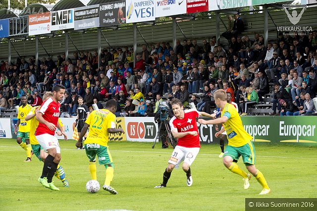 Preview: Pelitapahtumia Tammelan jalkapallostadionilla Tampereella.