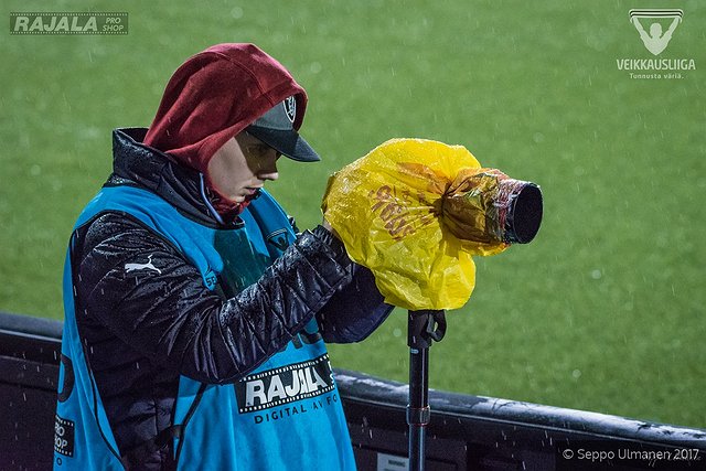 Preview: Syksyisen koleasta säästä ja vihmovasta syyssateesta huolimatta pelin HIFK-Ps Kemi tunnelma oli huik [...]