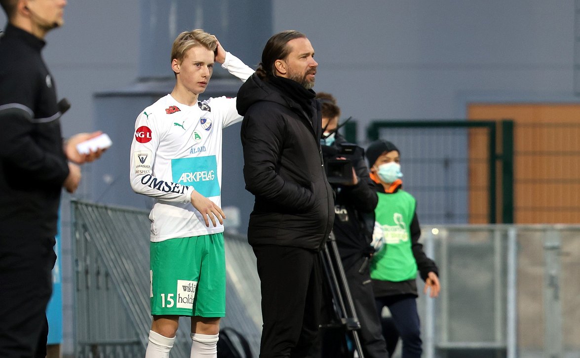 ​"Ei 3-0 ole syy lopettaa juoksemista" – IFK Mariehamnin Lukas Syberyjski löysi parannettavaakin