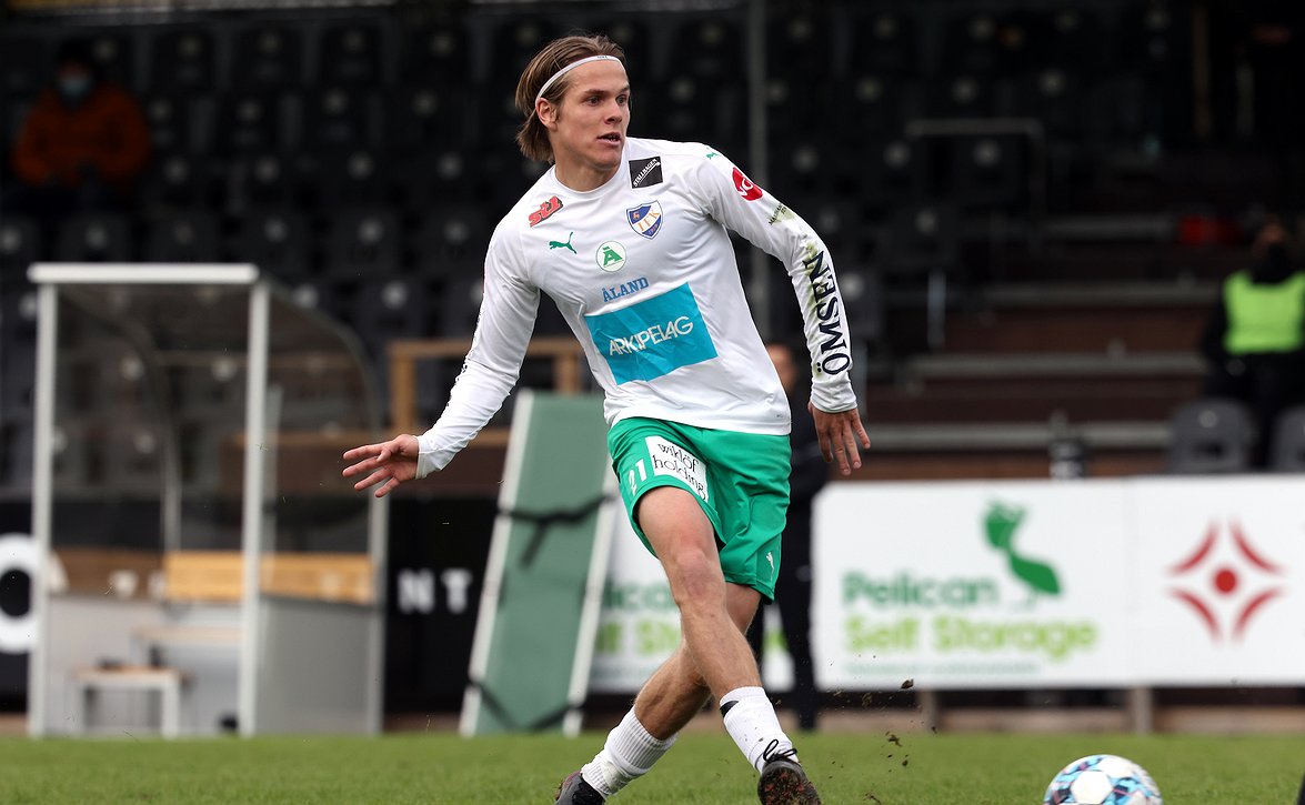 ​"Meidän pitää olla parempia" – IFK Mariehamnin Niilo Mäenpää pettyi esitykseen