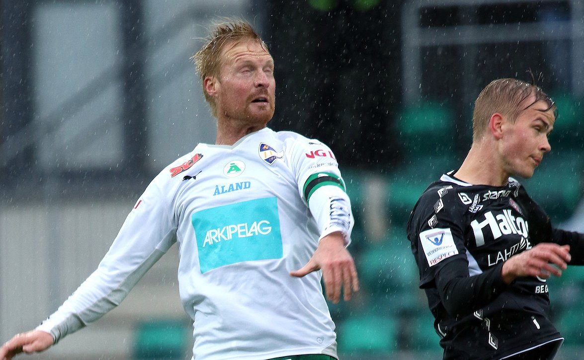 Kapteeni Lyyski jatkosopimukseen IFK Mariehamnin kanssa