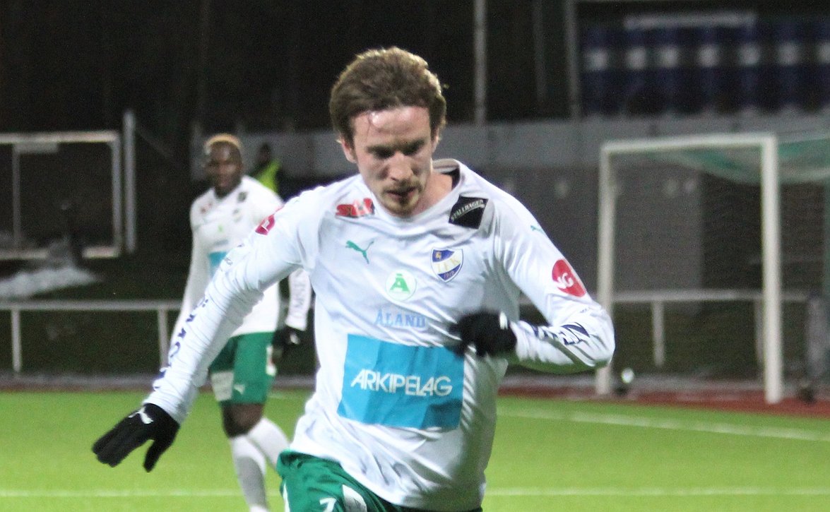 ​Riku Sjöroos jatkaa IFK Mariehamnissa – edessä jo neljäs kausi seurassa