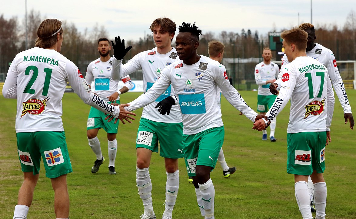 ​IFK Mariehamn puristi HJK:n ahtaalle – "Ikävä ettemme onnistuneet voittamaan"