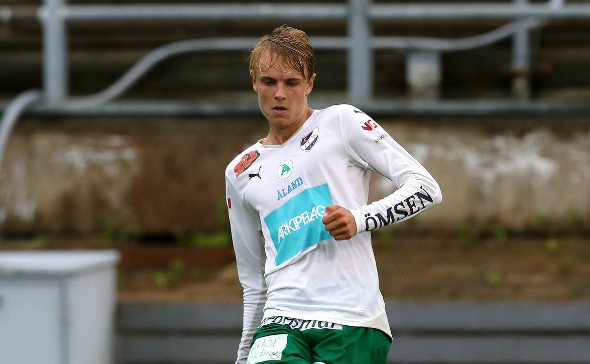 ​Thomas Mäkinen katsastaa vaihtoehtoja IFK Mariehamnin ohella