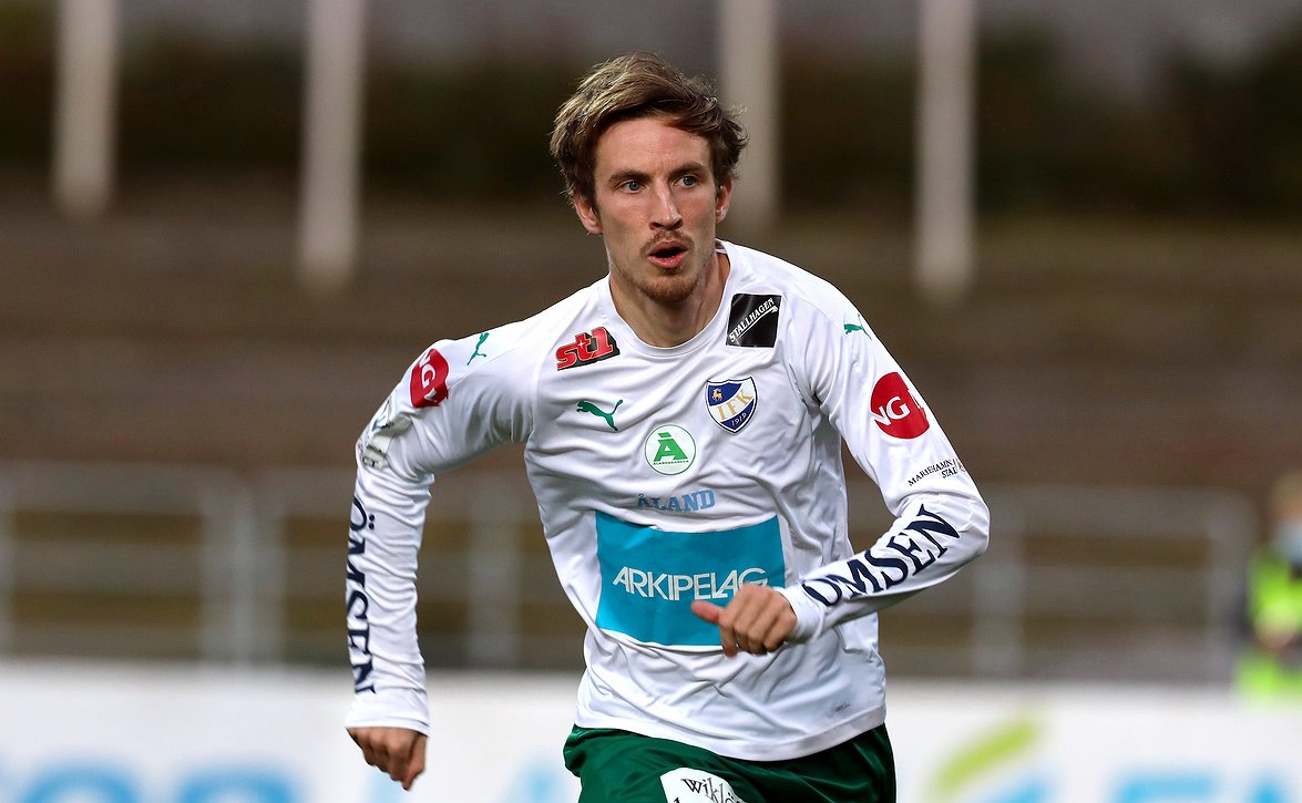 ​Riku Sjöroos jatkaa IFK Mariehamnissa - 1+1 vuoden jatkosopimus