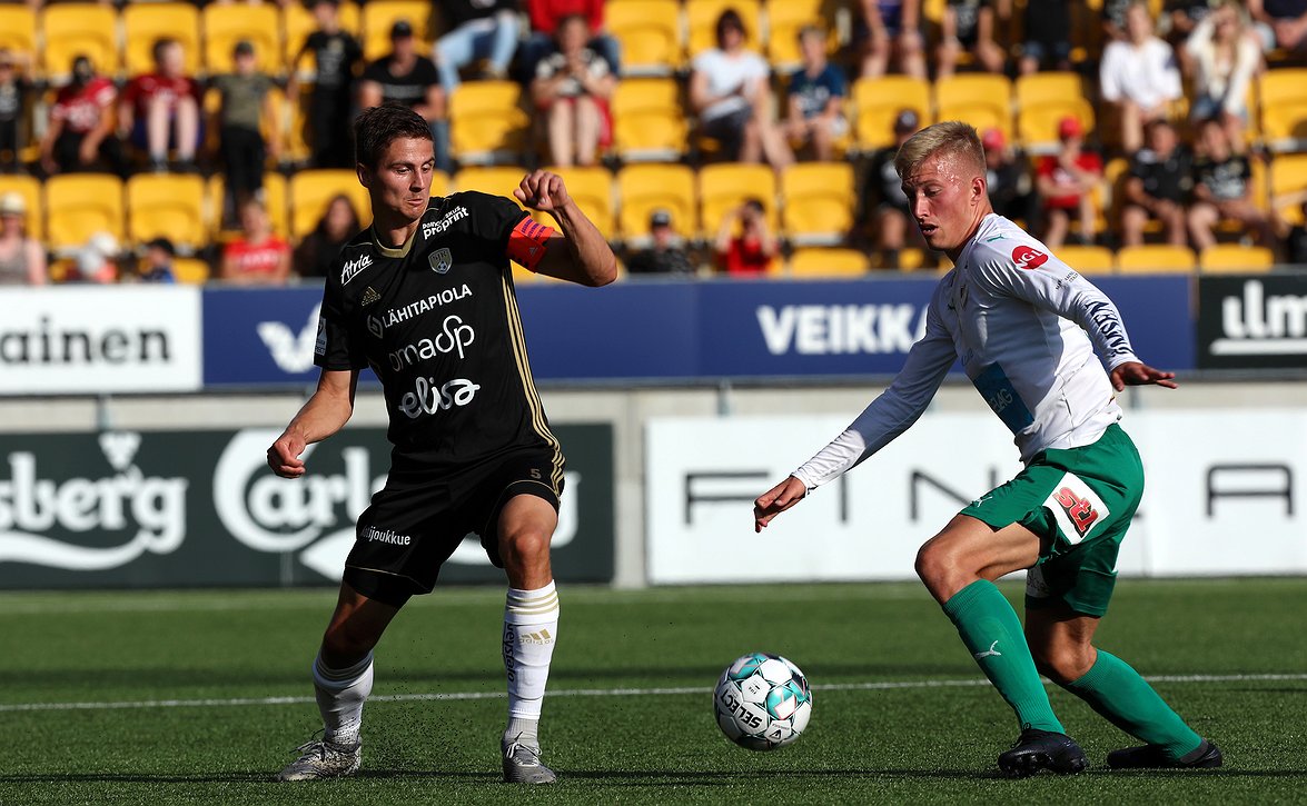 SJK:n Serge Atakayi antoi kehuja: "IFK Mariehamn on tosi hyvä vastahyökkäyksissä"