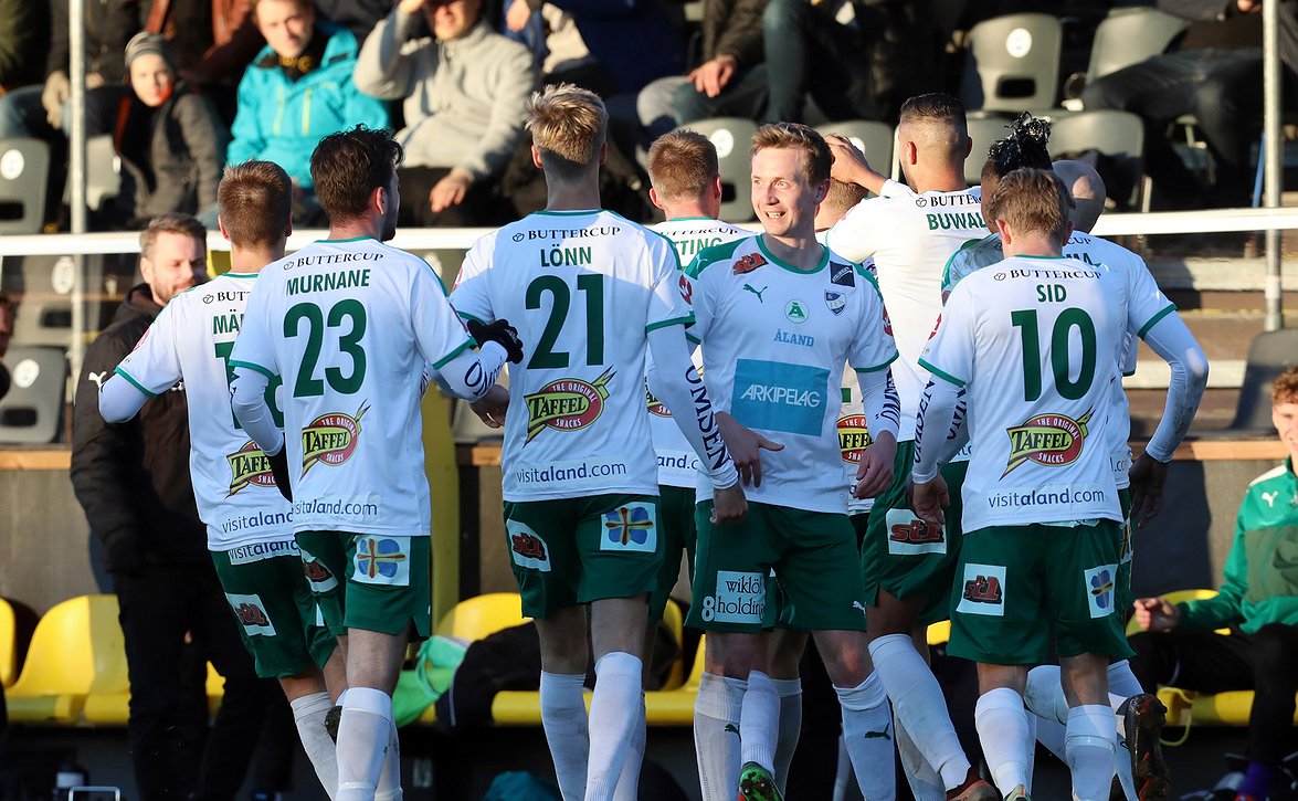 IFK Mariehamn järjesti päävalmentajalle syntymäpäivälahjan – "Vahva esitys meiltä"