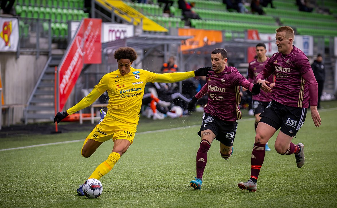 VPS tyrmäsi vajaamiehisen FC Lahden (FC Lahti - VPS 0-5)
