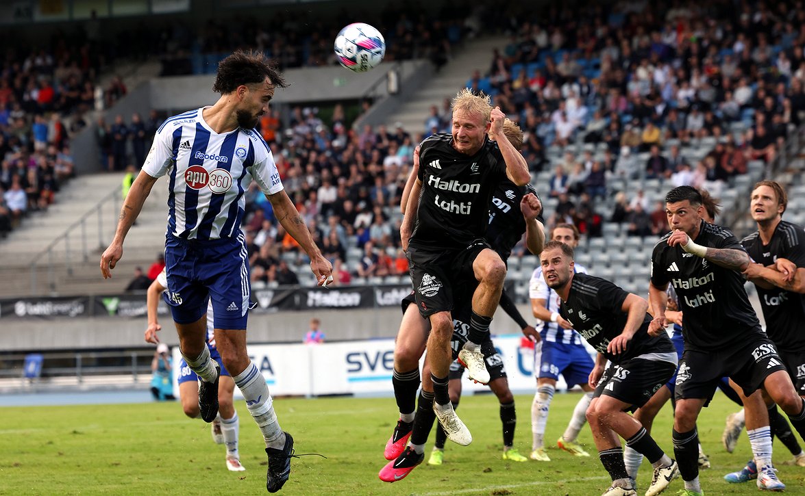 "Pääsimme vihdoin antamaan kannattajille jotain hyvää" - FC Lahti otti todella ison voiton HJK:sta