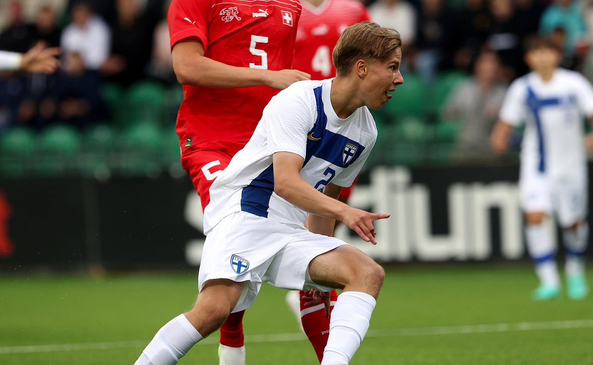 "Iso onnistuminen meiltä" - Pikkuhuuhkajat murskasi Armenian EM-karsinnoissa