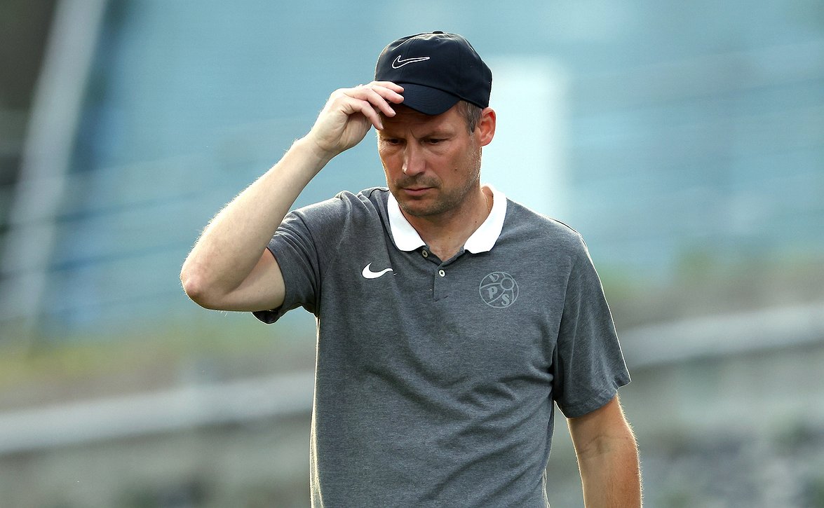 www.veikkausliiga.com