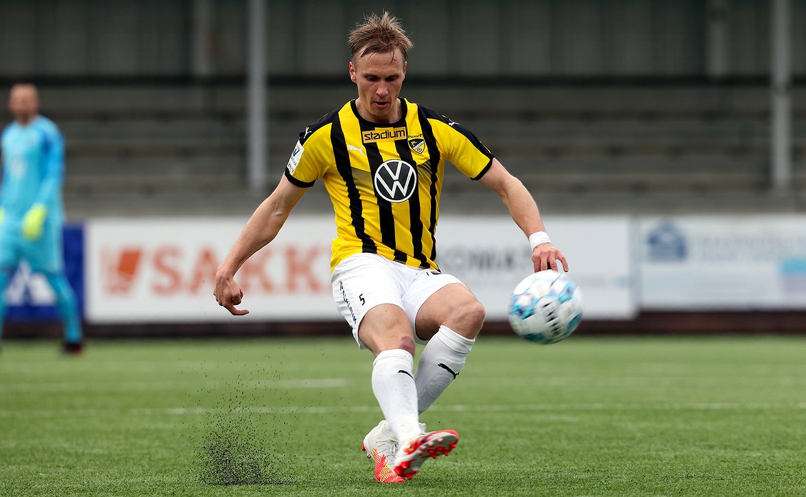 Kokenut kaksikko vieraili FC Honka ry:n päättäjäisissä