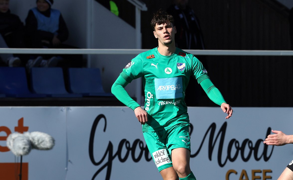​IFK Mariehamnin loukkaantumissumaan hiukan valoa - Jayden Reid ja Michael Fonsell palaamassa riviin
