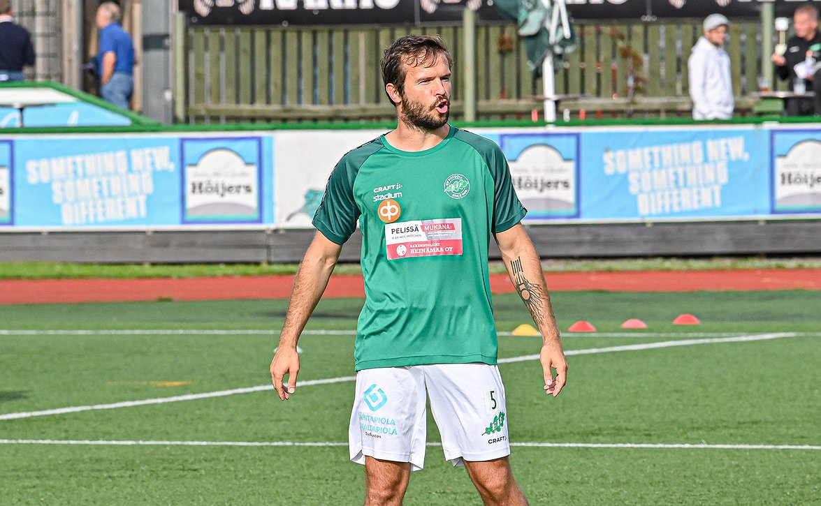 www.veikkausliiga.com