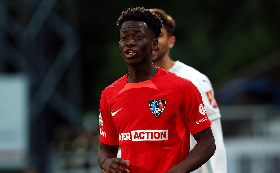 FC Interin läpimurtopelaaja Axel Kouame jatkosopimukseen