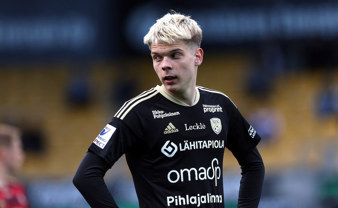 www.veikkausliiga.com