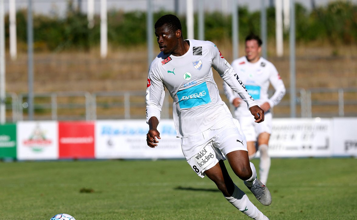​Olawale Tehe palaa IFK Mariehamniin – sopimus kauden 2023 loppuun