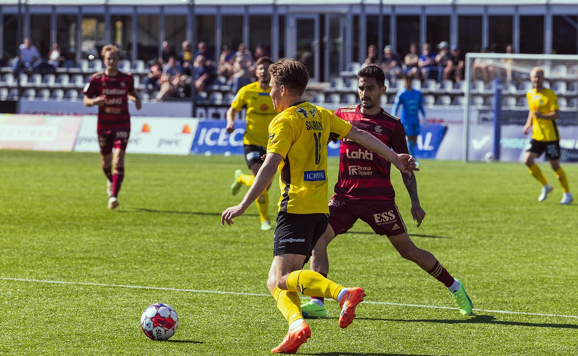 www.veikkausliiga.com