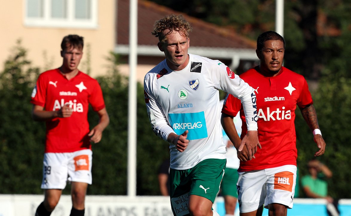 ​IFK Mariehamn lainaa Joel Karlströmin Husqvarnaan – "Hyvä mahdollisuus kehittyä"