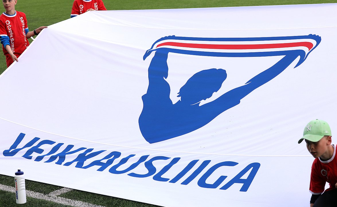 www.veikkausliiga.com