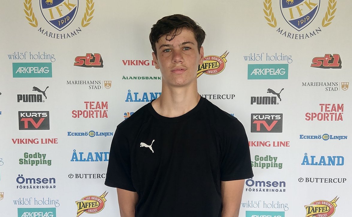 Michael Fonsell ja IFK Mariehamn nuorisosopimukseen