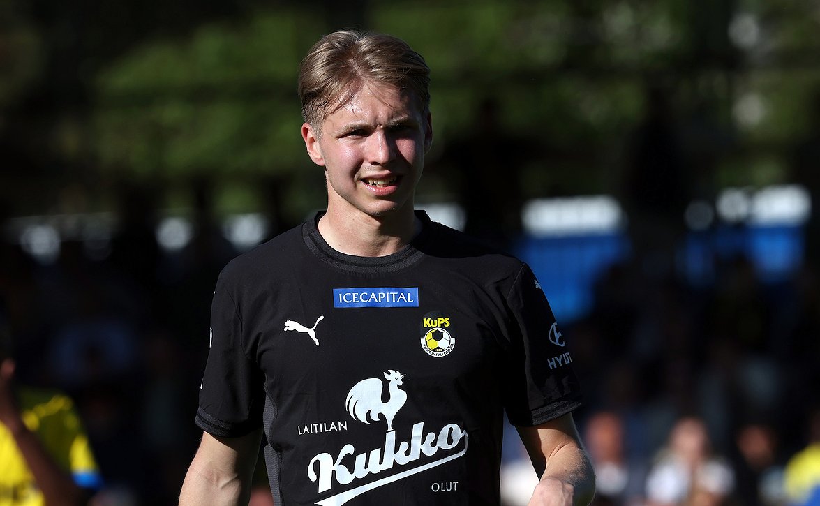 www.veikkausliiga.com