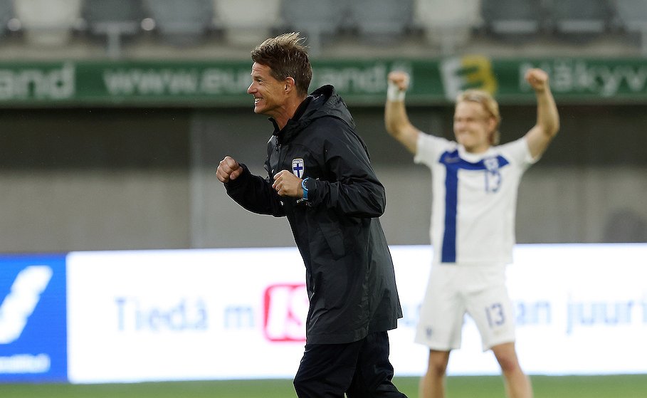 ​Pikkuhuuhkajat kohti EM-kisoja – "Erittäin hyviä pelaajia joutui jättämään pois"