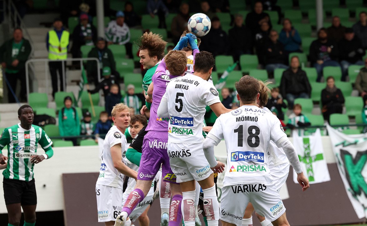 "Jos et hyödynnä paikkoja, et voi voittaa" - Haka-luotsi Andy Smith pettyi tehottomuuteen