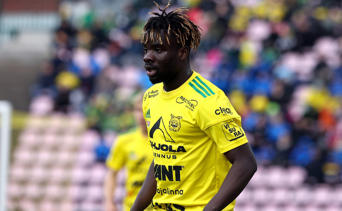 www.veikkausliiga.com
