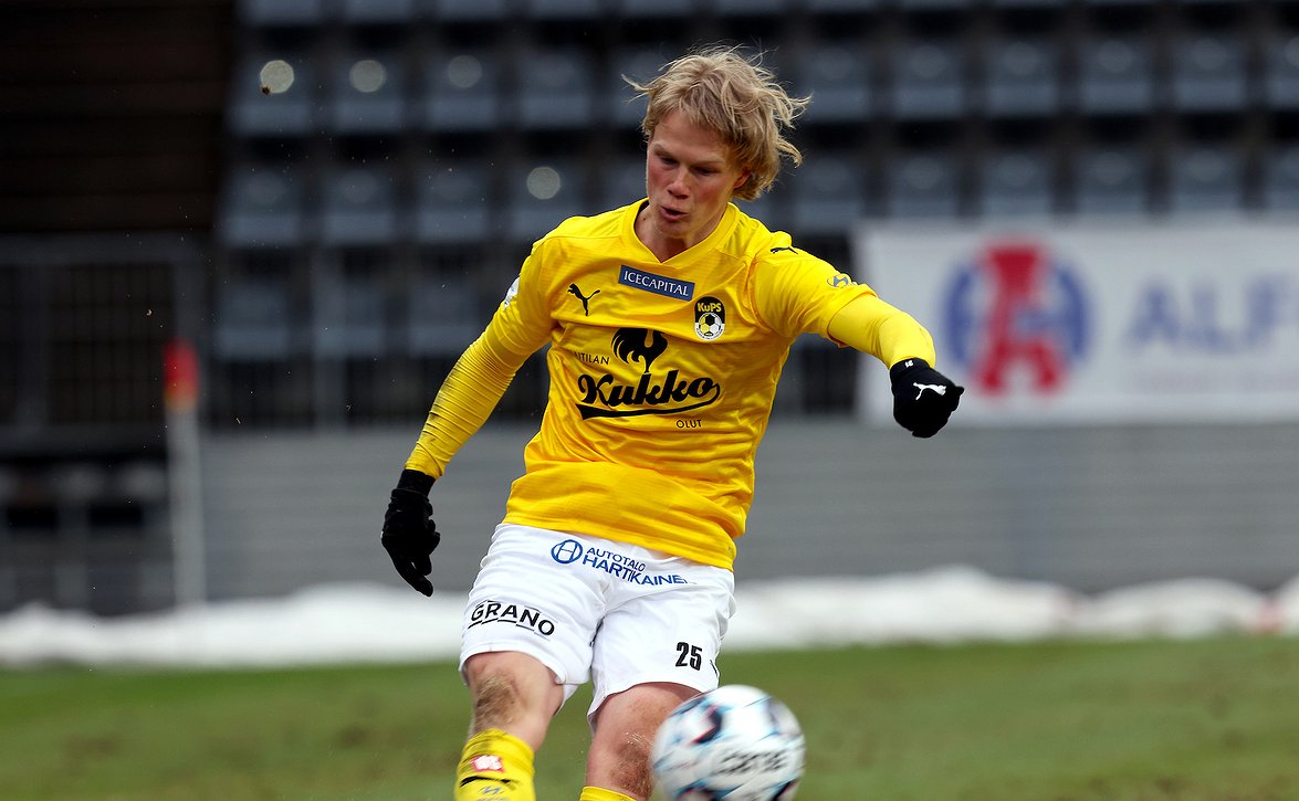 www.veikkausliiga.com