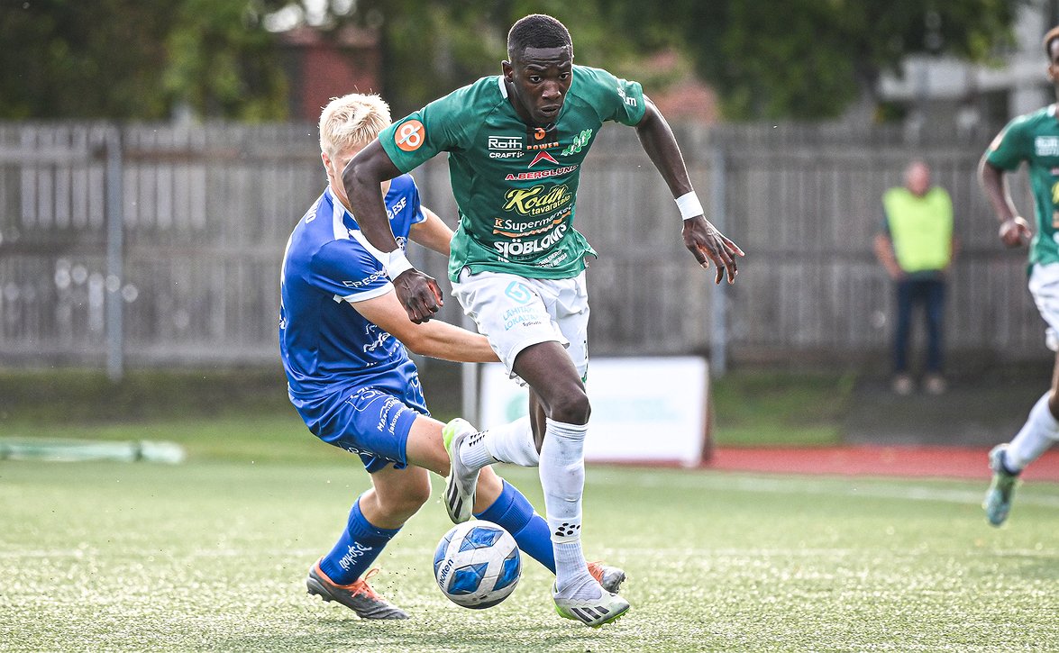 Abdoulaye Kanté palaa "kotiin" - EIF lainaa tutun pelaajan Ilvekseltä