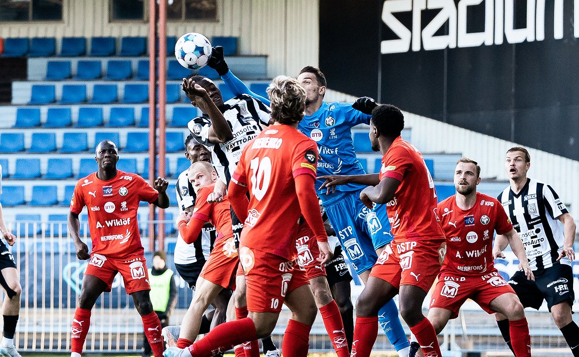 "Hieno tapahtuma ja hyvä ottelu" - vain maalit jäivät puuttumaan Vaasassa