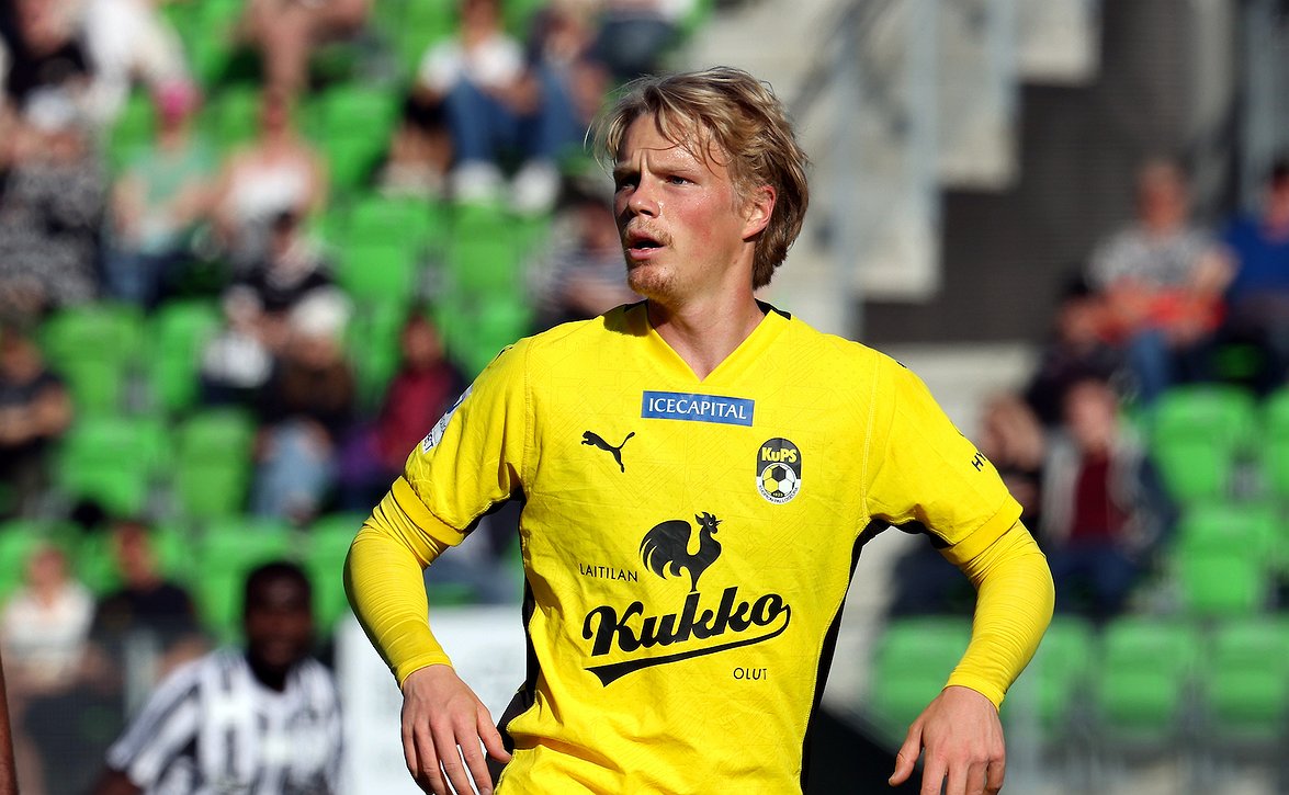 www.veikkausliiga.com