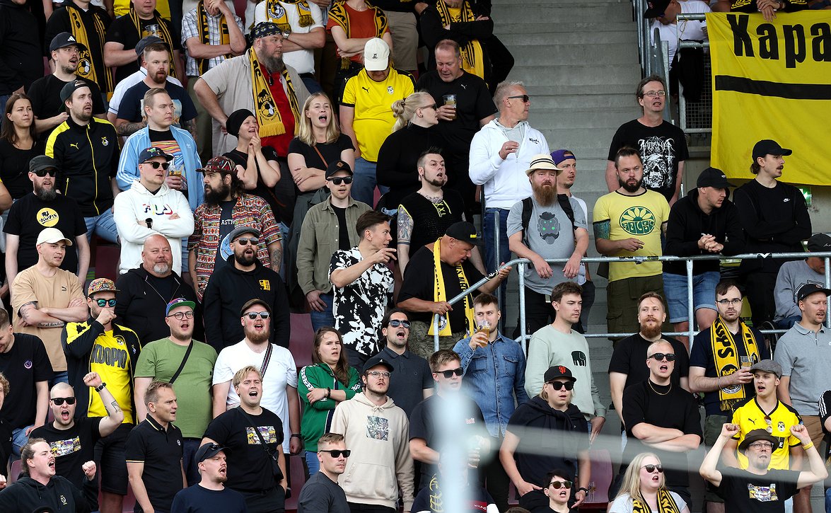 KuPS:n perinteiset joulukahvit keskiviikkona - samalla myös Locker Room -myyntitapahtuma