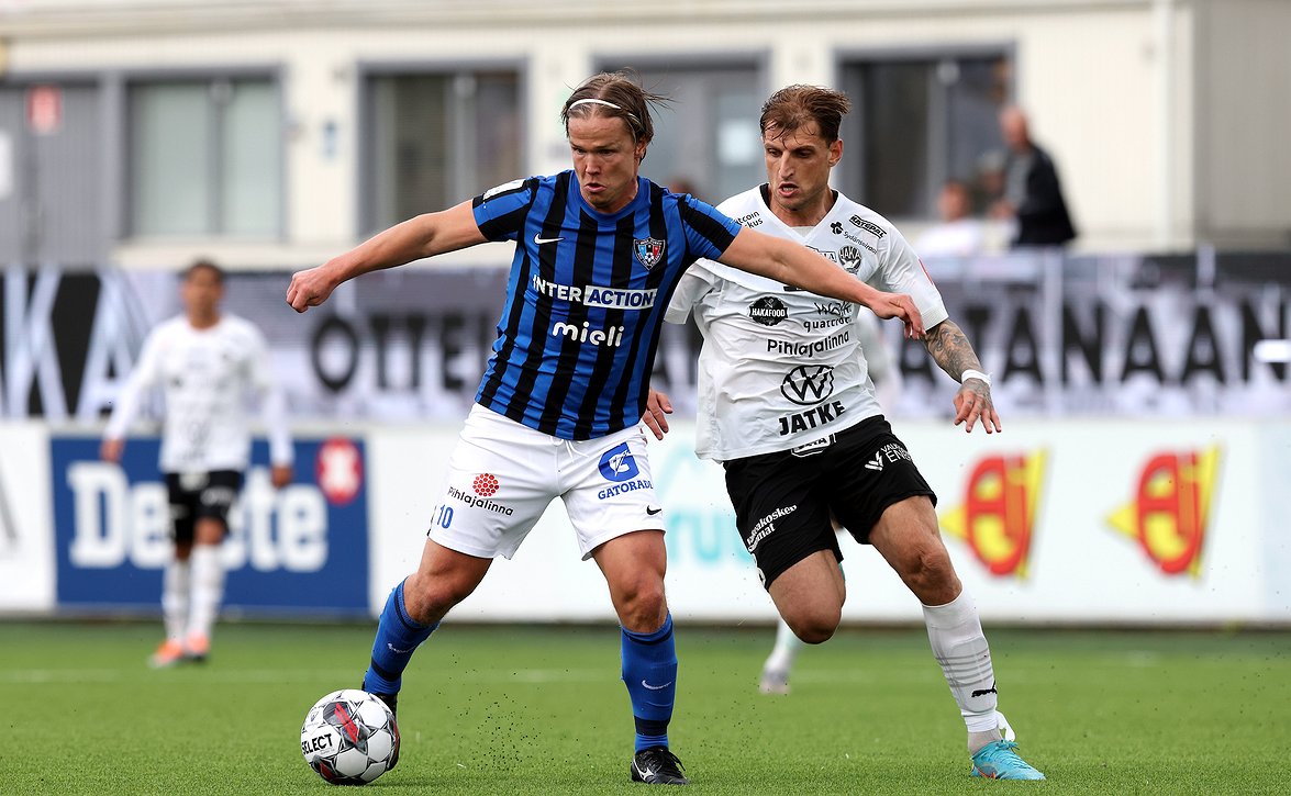 www.veikkausliiga.com