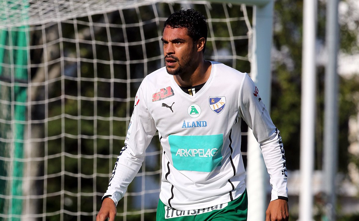 Friberg da Cruz sivussa IFK Mariehamnin kokoonpanosta