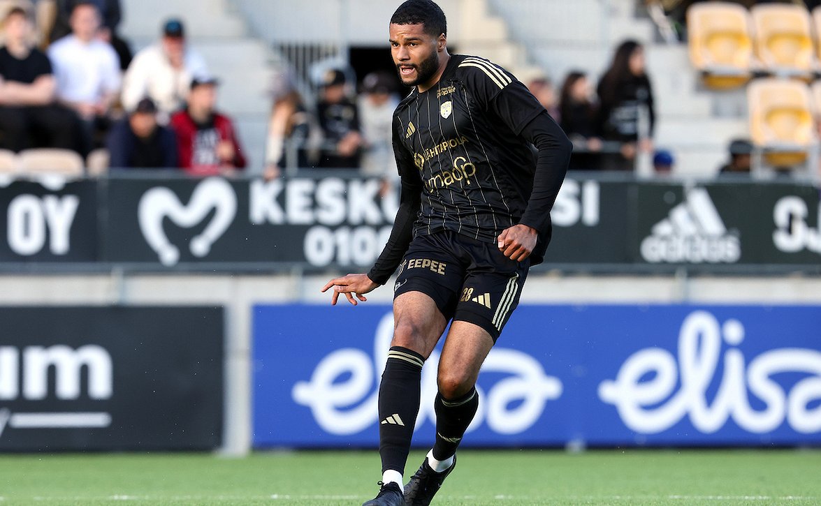 SJK siipirikkoisena HJK:ta vastaan - "Terveystilanteemme on kaukana ideaalista"