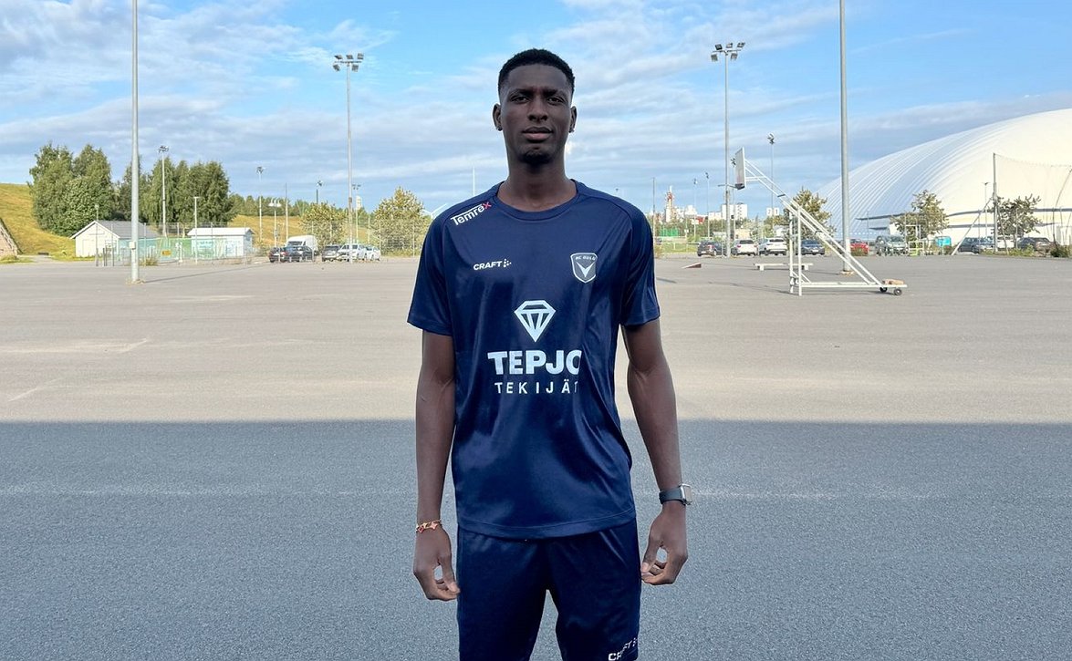 AC Oulu lunasti osto-option - Musa Jatta jatkaa Laivastonsinisissä pitkällä sopimuksella